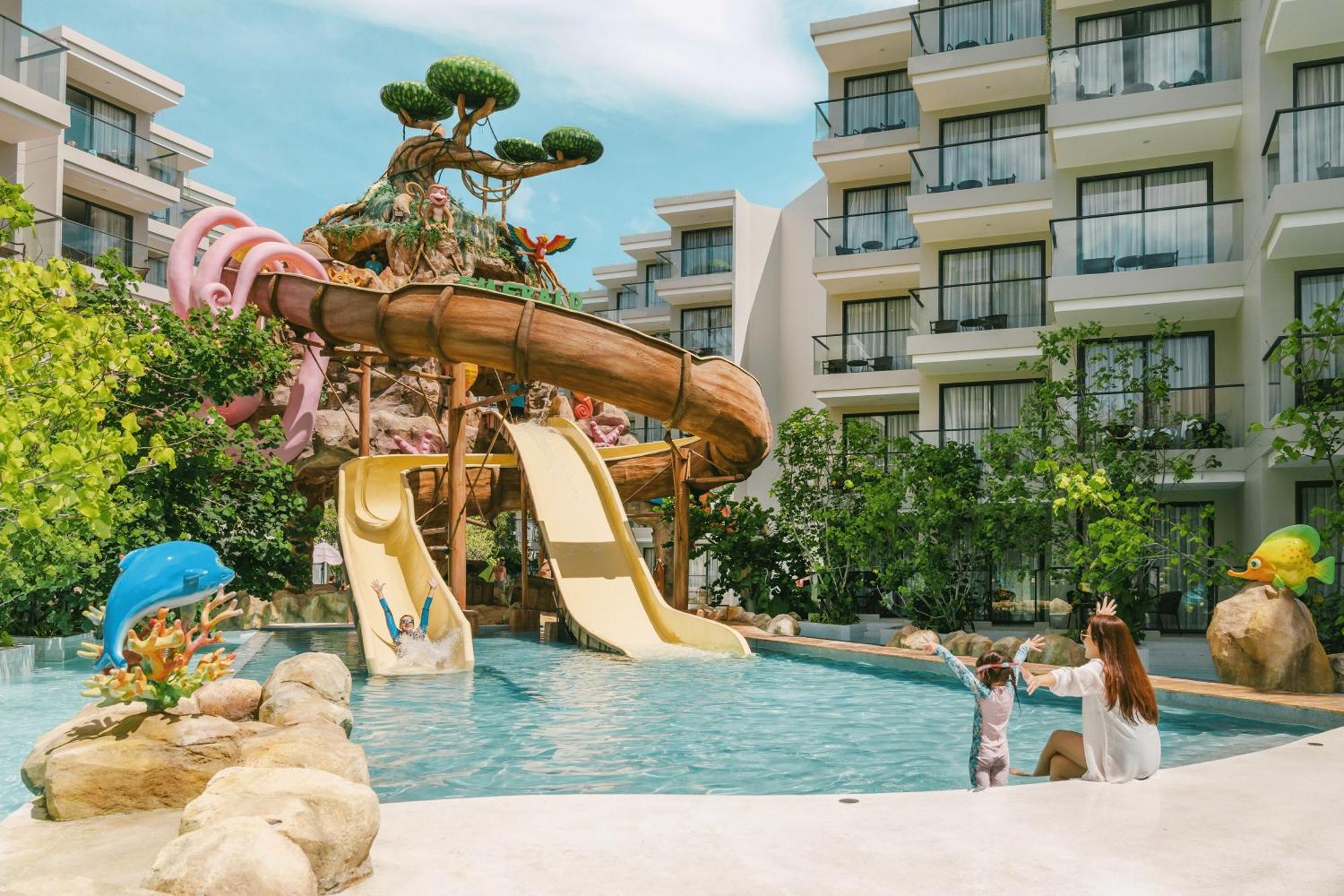 Phuket Emerald Beach Resort Karon Exteriör bild