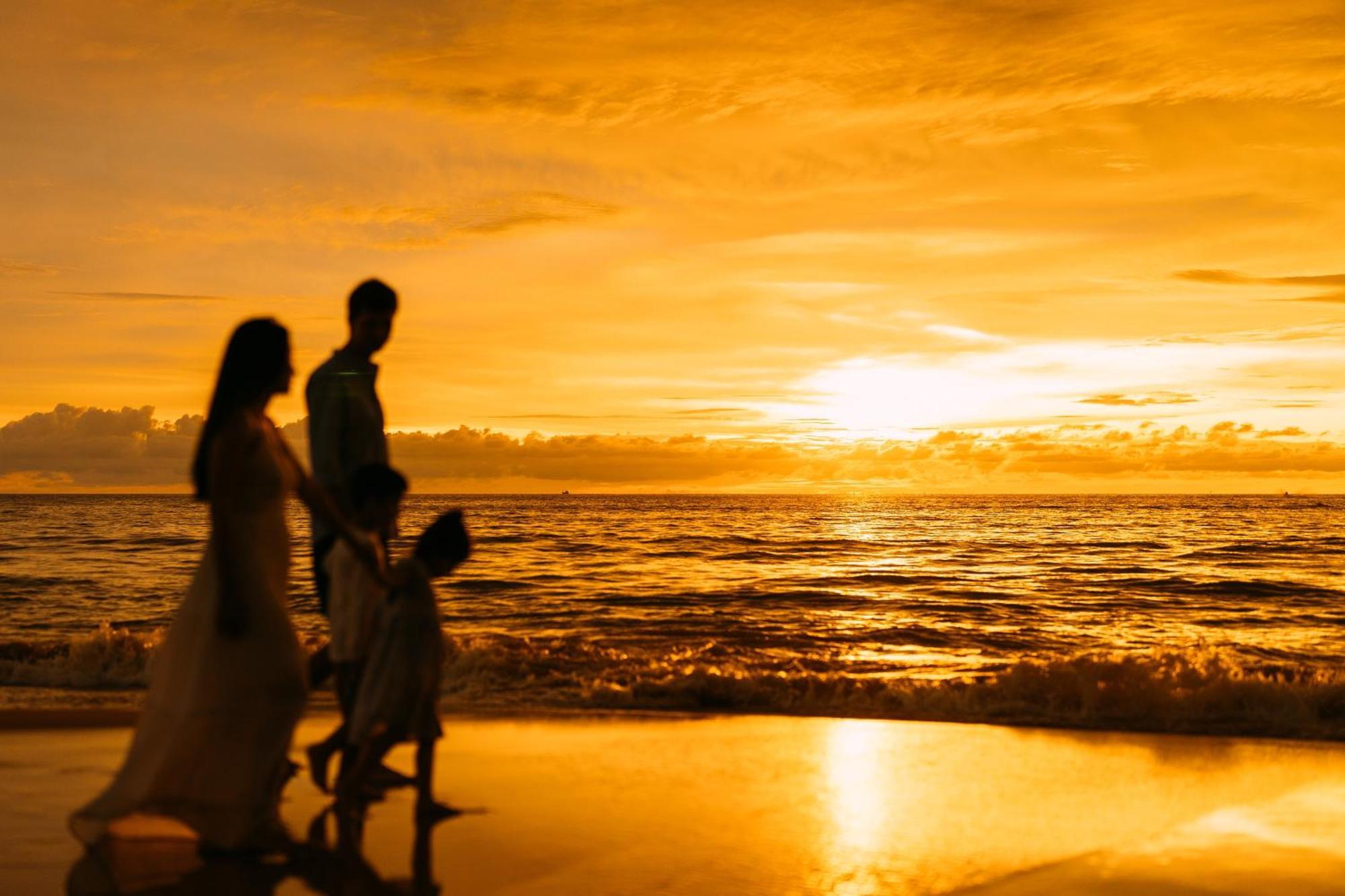 Phuket Emerald Beach Resort Karon Exteriör bild
