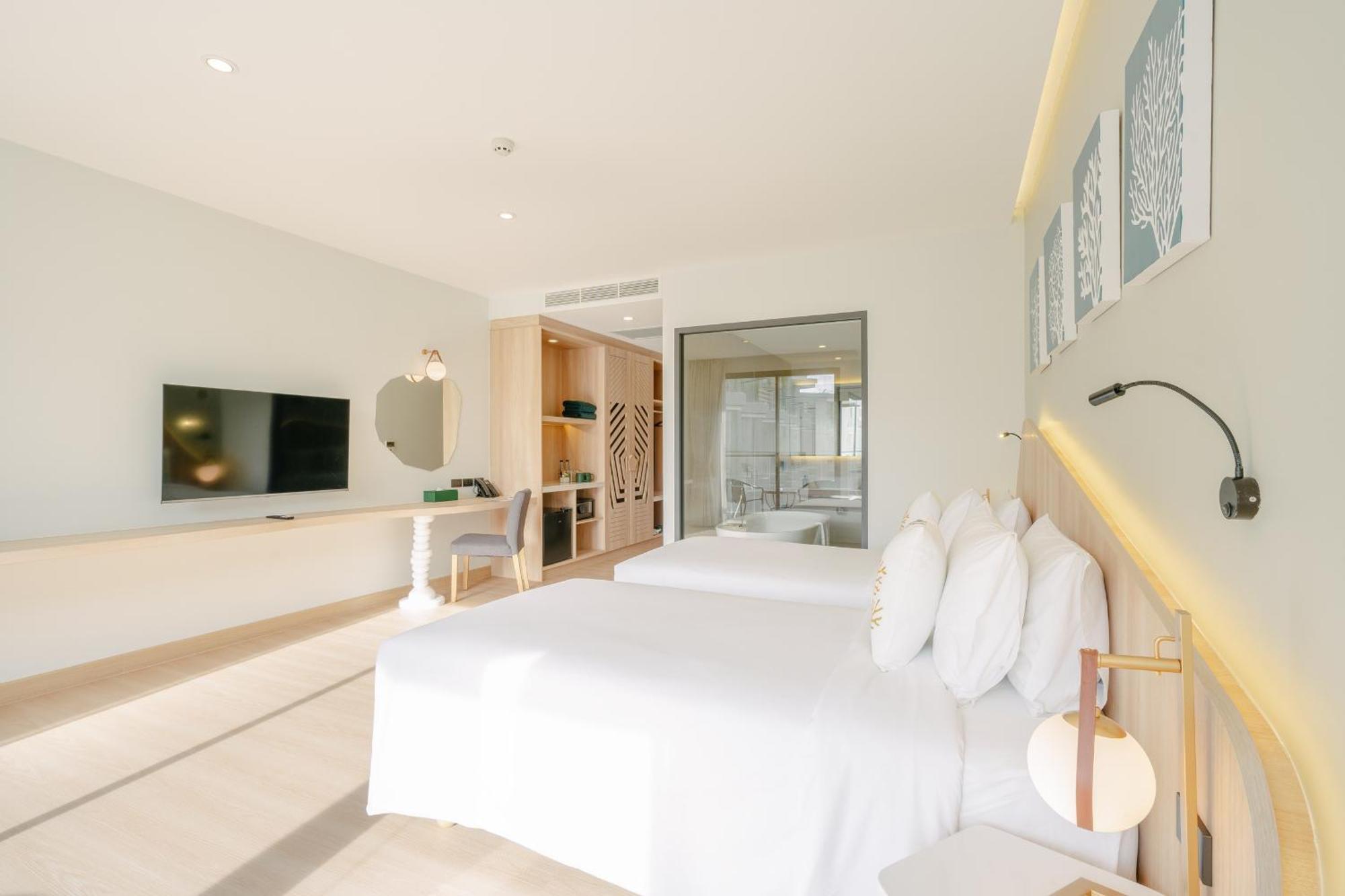 Phuket Emerald Beach Resort Karon Exteriör bild